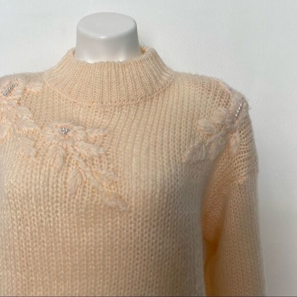 Shenanigans
Vintage Floral Pearl Detail Mock Neck Sweater - Picture 1 of 10